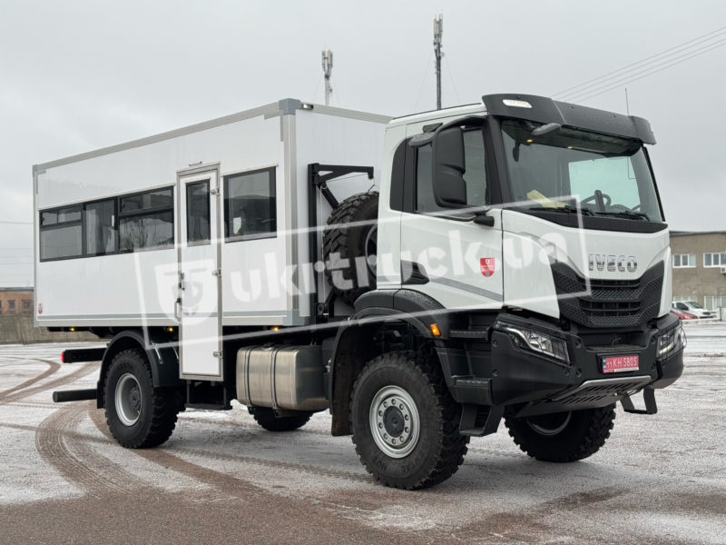Автобус для перевезення людей 4х4